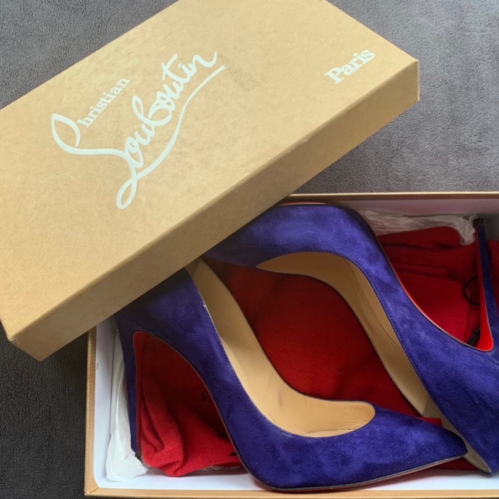 Pigalle Follies 100 suede